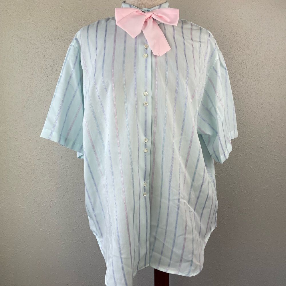 NWOT Vintage Lady Van Heusen Button Down Shirt Size 14